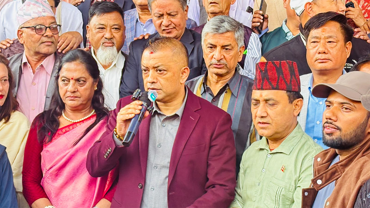 सभापतिमा जितपछि गगन थापाले भने–पार्टी छाडेका साथीहरूलाई पनि फर्काउँछौं