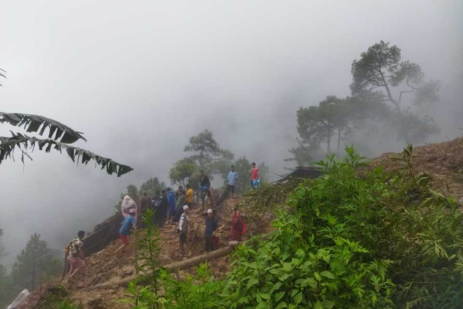 पहिरोले पुरिएर गुल्मीमा ४ जनाको मृत्यु, २ घाइते