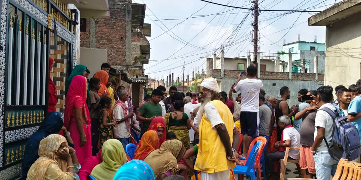 जग्गा खाली गर्ने गुठीको सूचनाविरुद्ध जनकपुरको सडकमा उत्रिए स्थानीय