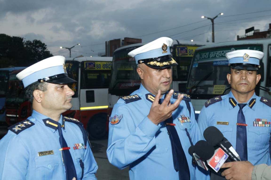 धुवाँ फाल्ने गाडी अब ट्राफिकको कब्जामा : कसरी हुन्छ कारबाही ?