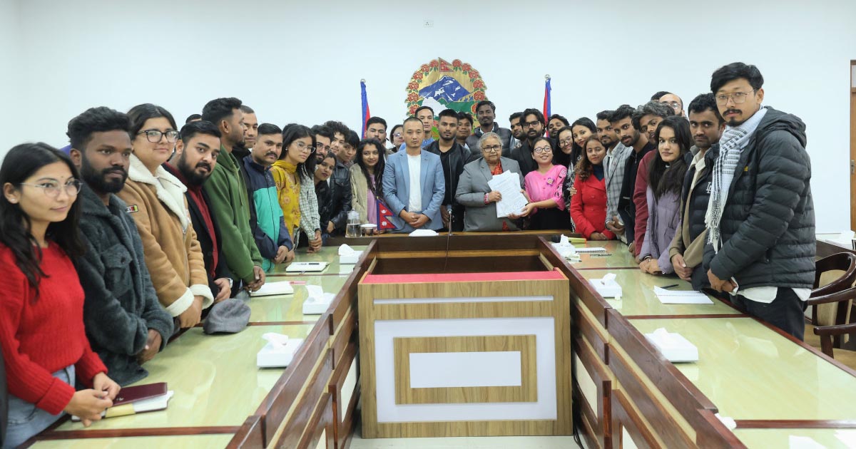तीन जेन-जी समूहले प्रधानमन्त्री कार्कीलाई प्रस्तावित सम्झौतापत्र बुझाए