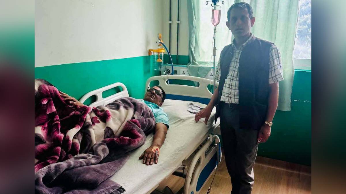 गुण्‍डु बैठकमा अचानक ढलेका एमाले बागमती संसदीय दलका नेता थपलिया वीर अस्पतालमा