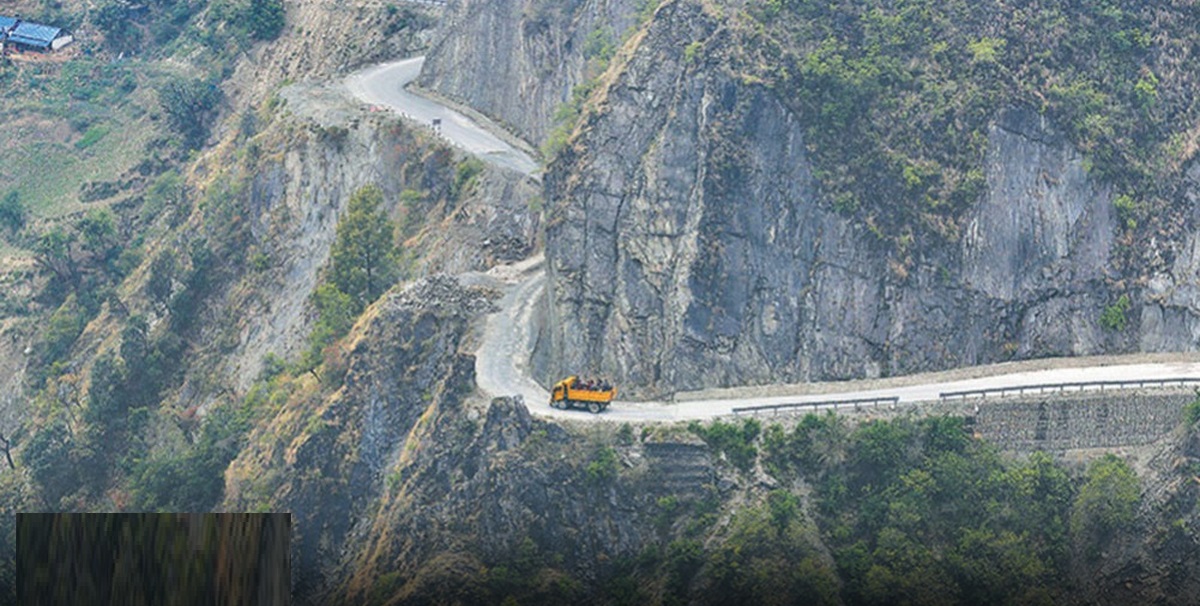 कृष्णभीर पहिरोपछि सवारीसाधनलाई काठमाडौं आउन चार विकल्प