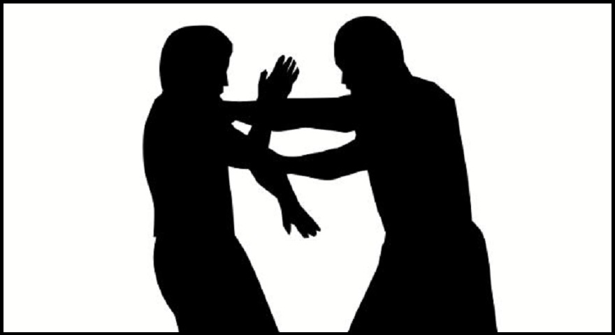 महोत्तरीमा स्वतन्त्र उम्मेदवारमाथि कुटपिट