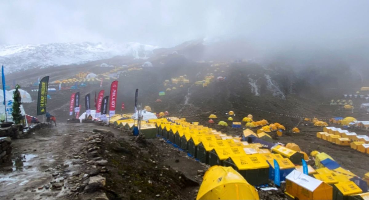 मनास्लु आधार शिविरमा दुईसातादेखि निरन्तर वर्षा
