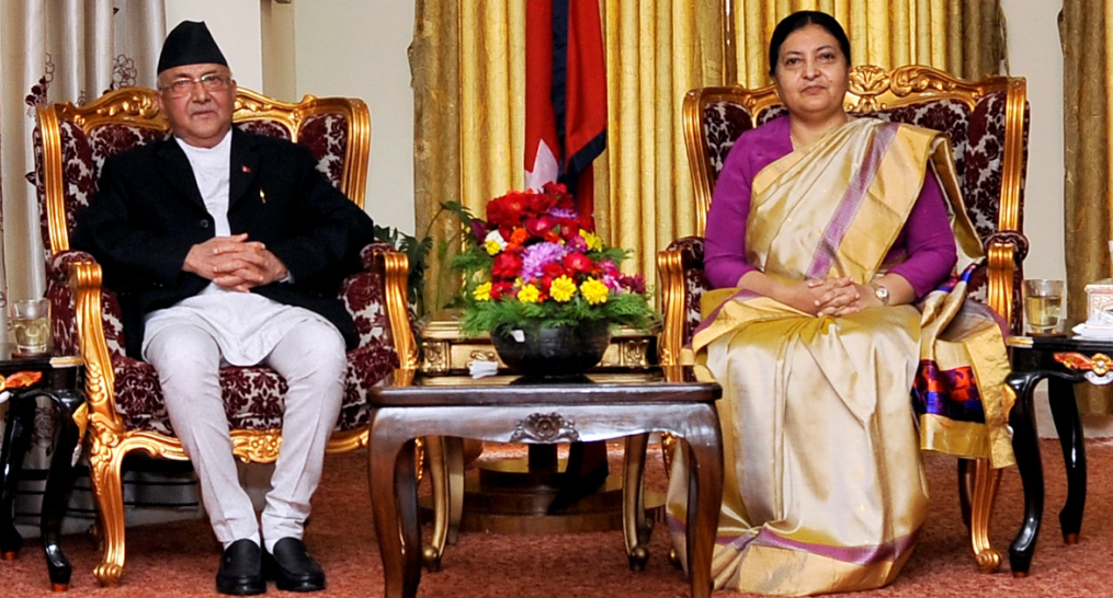 माधव नेपाल बाहिरिए लगत्तै शीतल निवास पुगे प्रधानमन्त्री ओली