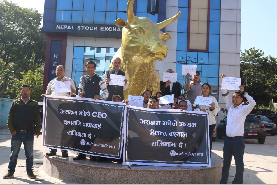 २३ दिनदेखि नेप्सेका कर्मचारीहरू आन्दोलनमा