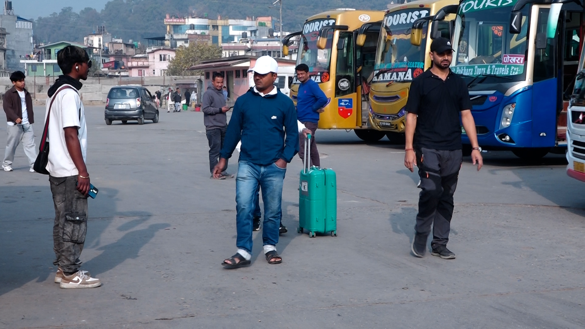 काठमाडौं उपत्यका छाड्ने यात्रुको संख्या बढ्यो