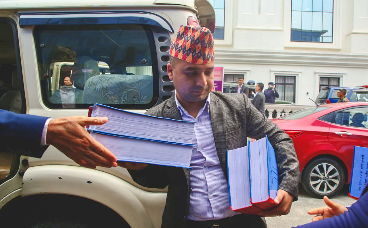 जेनजी आन्दोलन घटना जाँचबुझ आयोगले सरकारलाई बुझायो प्रतिवेदन