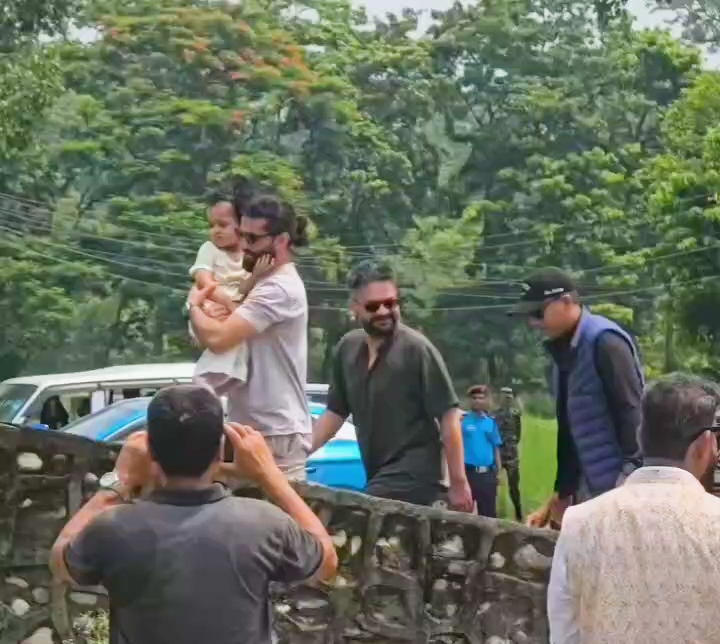 प्रधानमन्त्री वालेन्द्र शाहद्वारा सौराहास्थित हात्ती प्रजनन तथा तालिम केन्द्रको निरीक्षण