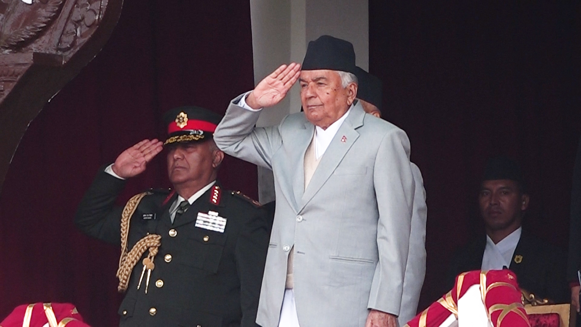 राष्ट्रपति पौडेलद्वारा राष्ट्रिय प्रजातन्त्र दिवस २०८२ विशेष समारोहमा सहभागिता, नेपाली सेनाद्वारा सलामी