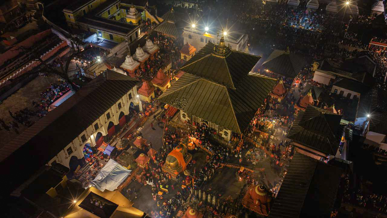 महाशिवरात्रिः पशुपतिनाथमा सकियो चार प्रहरको पूजा, लाखौँले गरे दर्शन