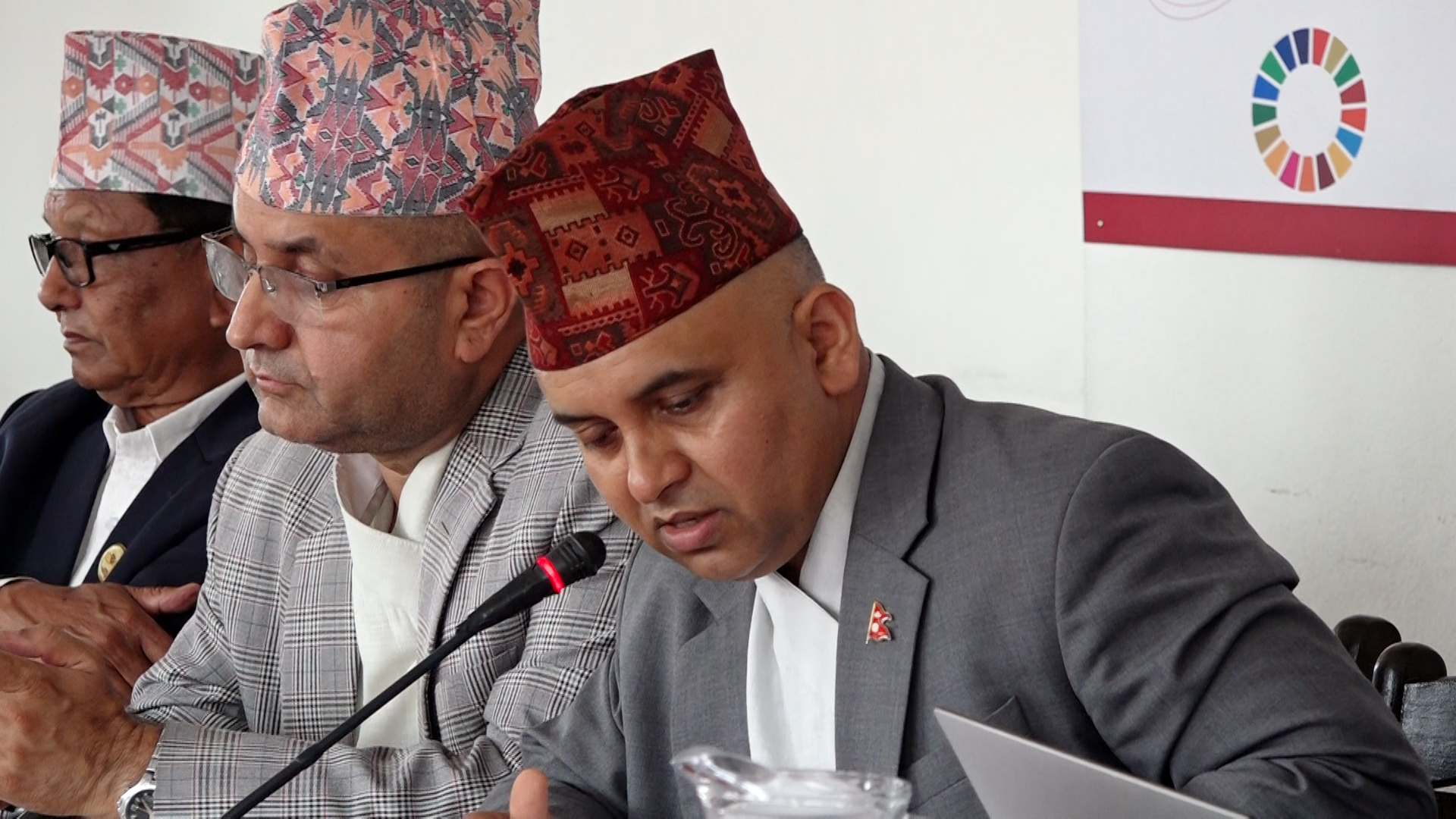 आगामी बजेटको तयारी तीव्र: कृषिलाई व्यवसायीकरण गरेर ग्रामीण अर्थतन्त्र ब्युँताइने