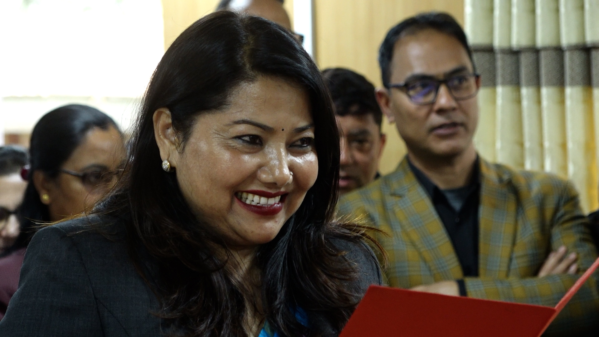 एमालेको नेतृत्व परिवर्तनबारे तत्काल निर्णय हुने संभावना छैन : रामकुमारी झाँक्री