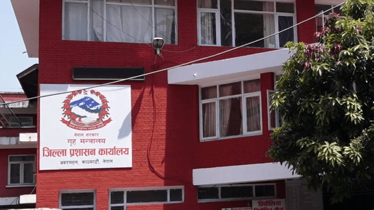 होटेल तथा रेस्टुरेन्टमा धुम्रपानका लागि छुट्टै कोठा अनिवार्य बनाउन प्रशासनको निर्देशन