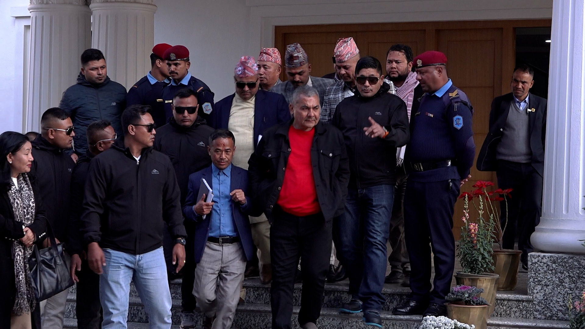 प्रधानमन्त्री र प्रसाईंबीच भेटवार्ता, आइतबारसम्म सहमति बन्ने