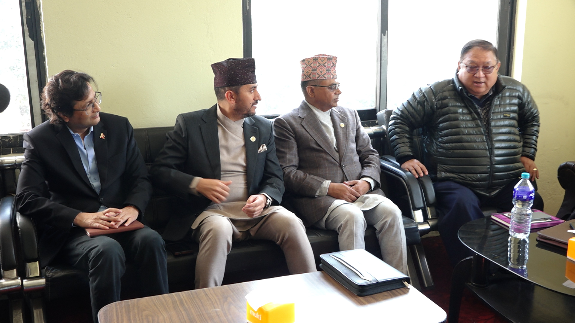 राजनीतिक संवाद समितिको टोलीद्वारा कांग्रेस पार्टी कार्यालयको अनुगमन