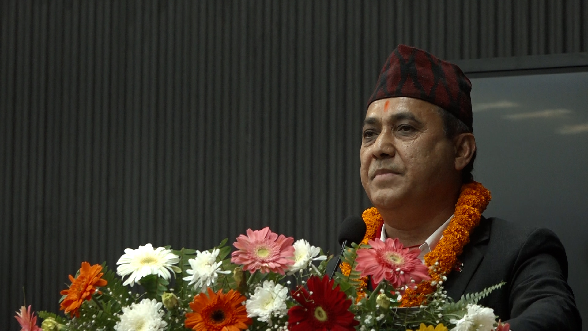 नेपाली कांग्रेस तन्नेरी बन्दै गएको छ: विश्वप्रकाश शर्मा