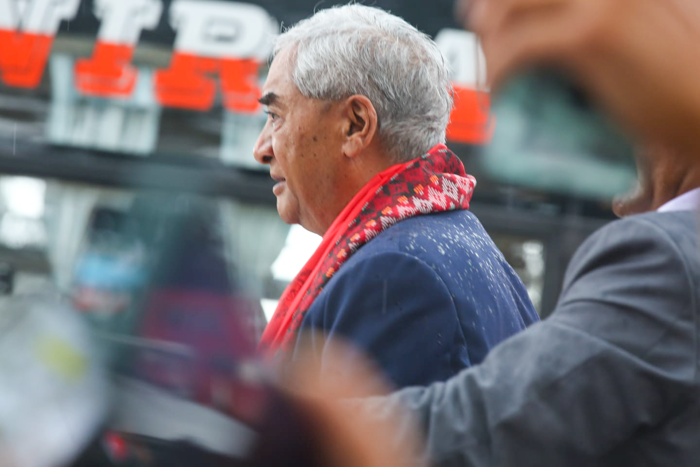 स्वदेश फर्किएपछि देउवाको सन्देश- विगतका घाउ बिर्सेर मेलमिलापको बाटो रोजौं