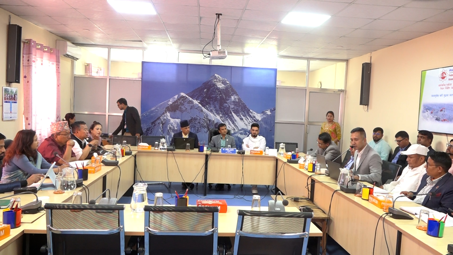 निर्माण व्यवसायीका समस्या तत्काल समाधान गर्न पूर्वाधार विकास समितिको सरकारलाई निर्देशन