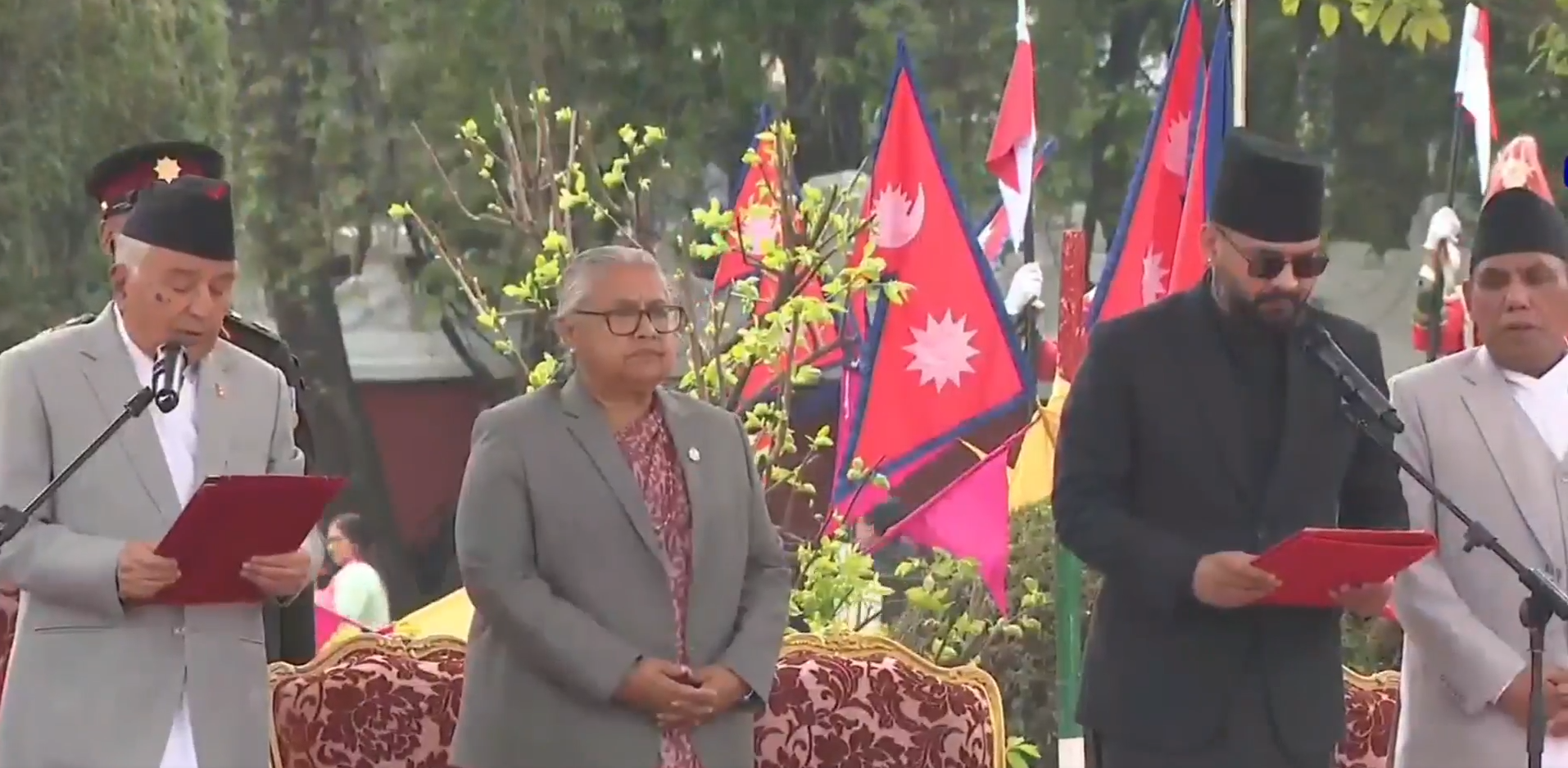 नवनियुक्त प्रधानमन्त्री शाहले लिए शपथ