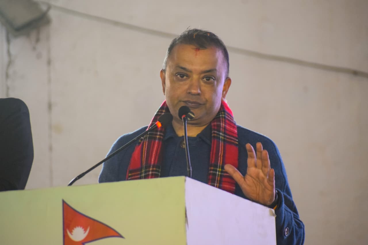 राष्ट्रिय हित र लोकतान्त्रिक मूल्य-मान्यताप्रति अविचलित रहने गगनको प्रतिबद्धता