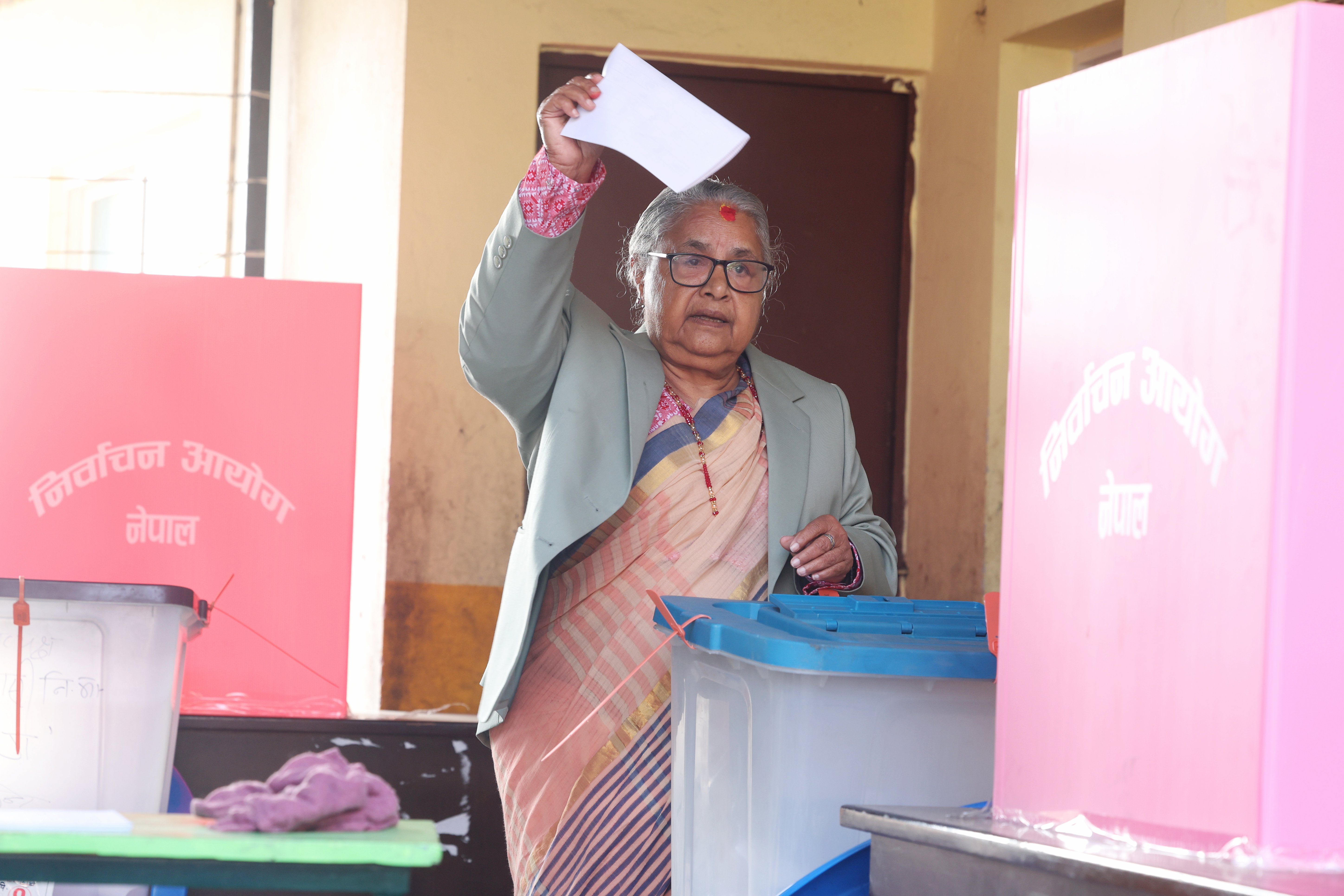 प्रधानमन्त्री कार्कीद्वारा मतदान