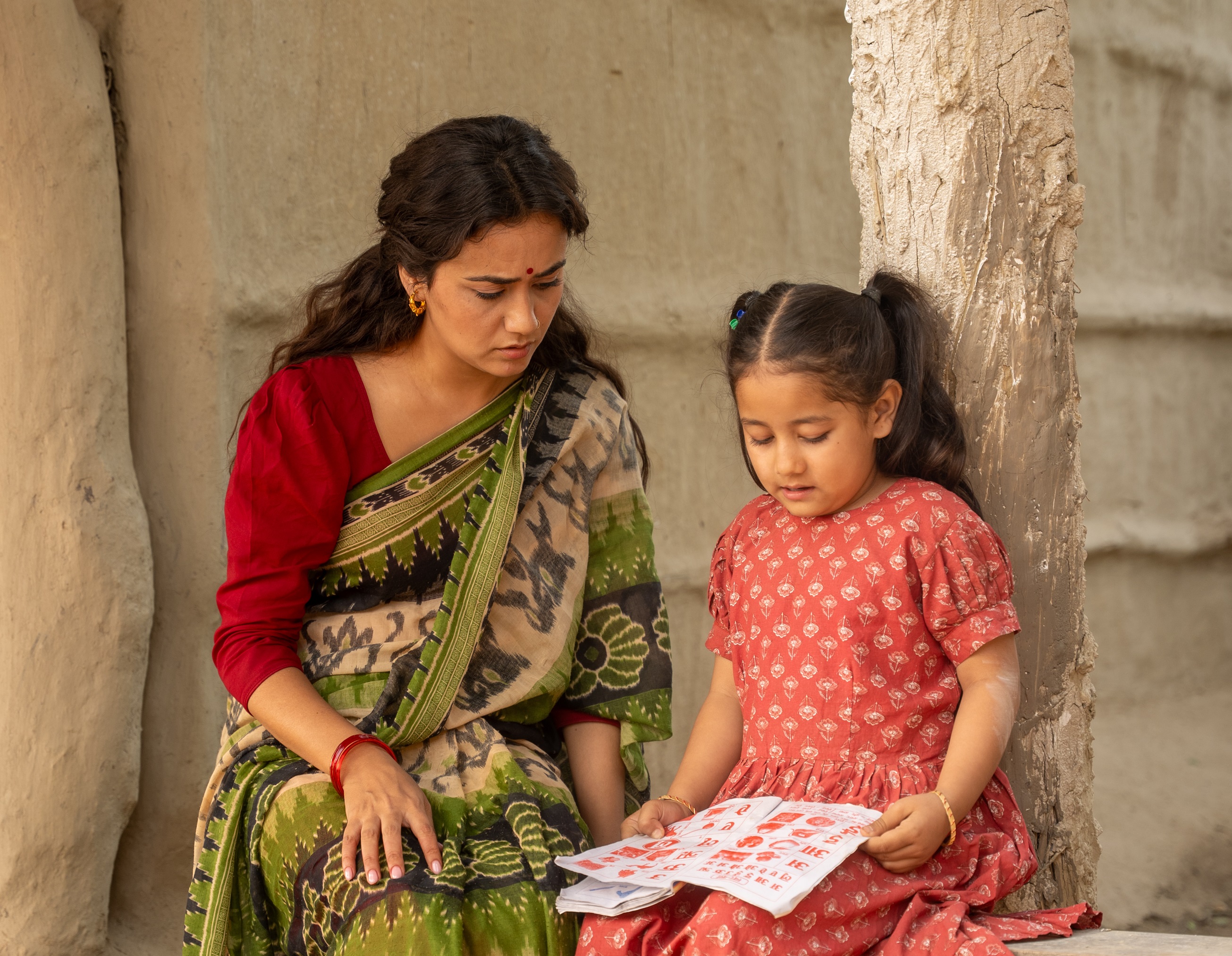 बक्स अफिसमा ‘लालीबजार’ को दबदबा: ५ करोड ७६ लाख बढी कमाउँदै वर्षकै सर्वाधिक सफल चलचित्र
