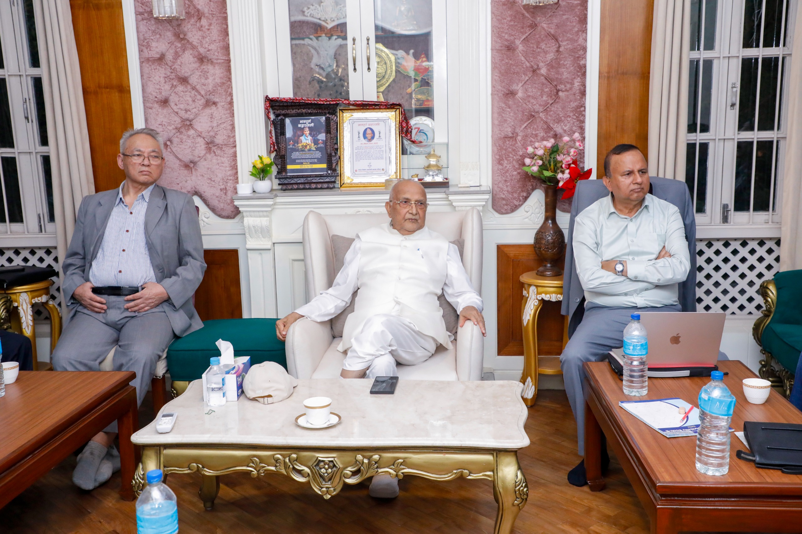 उपाध्यक्ष पौडेलको पक्राउ गैरकानुनी, सशक्त प्रतिवाद गर्ने एमालेको निर्णय