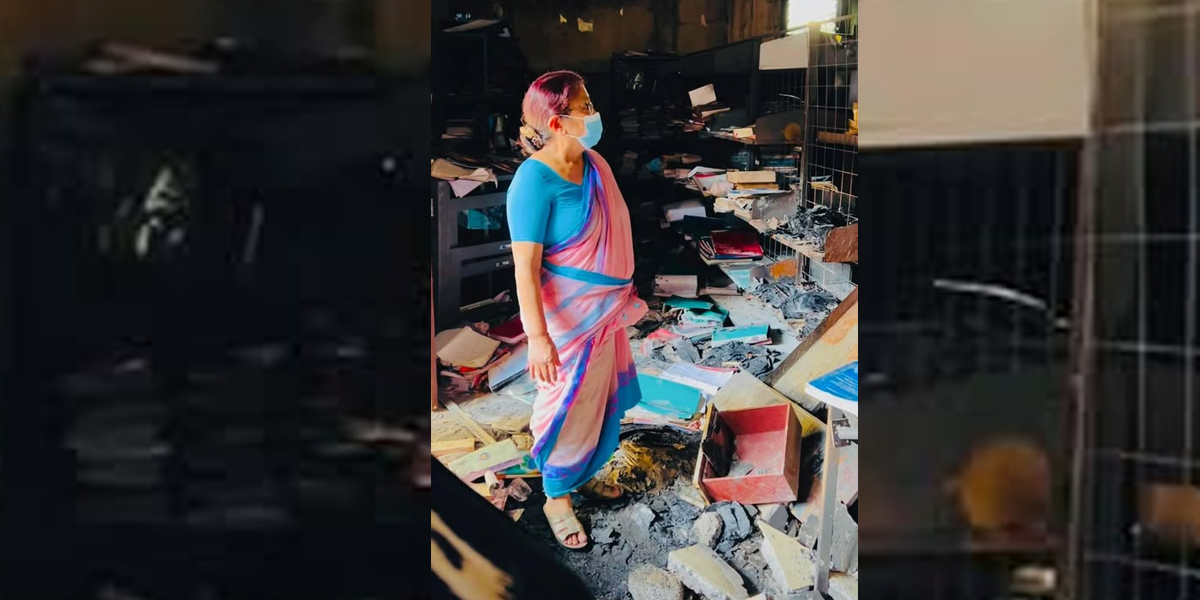 जलेर खण्डहर बनेको आफ्नो घर देखेपछि राधिका शाक्य भक्कानिन्