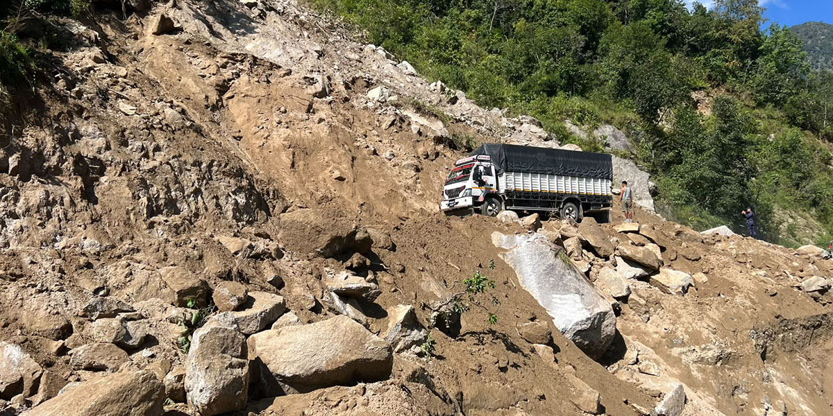 काठमाडौँ जोड्ने प्रमुख सडक सञ्चालनमा, केही ठाउँमा एकतर्फी