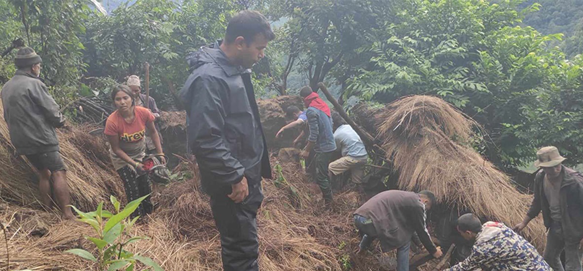 पहिरोले घर पुरिँदा हजुरआमा र नातिनीको मृत्यु