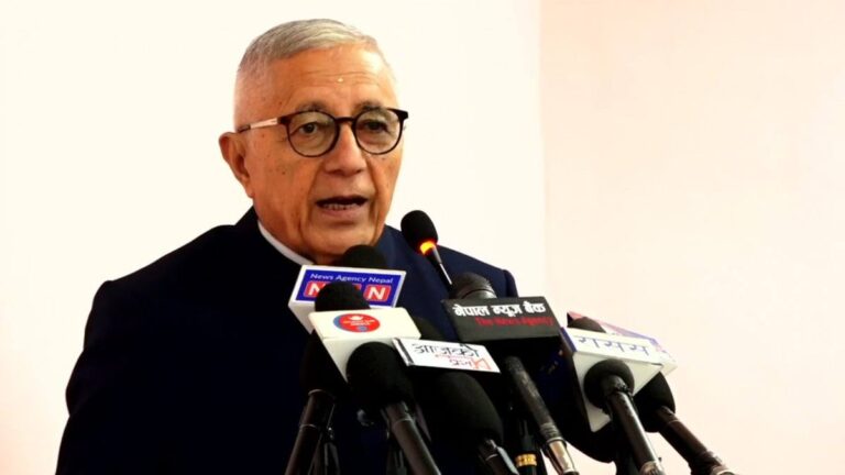 कांग्रेस फुट्न सक्ने भन्दै शेखरले गराए सचेत