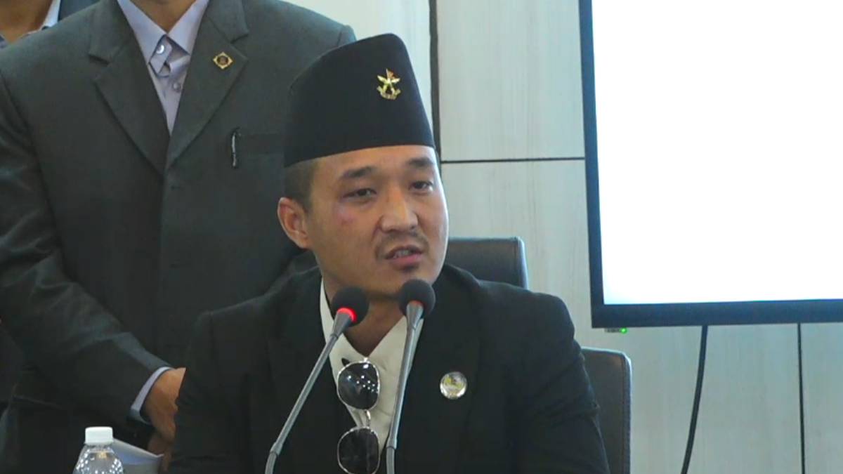 गृहमन्त्री सुधन गुरुङको राजीनामा: चौतर्फी दबाब र विवादबीच पदमुक्त