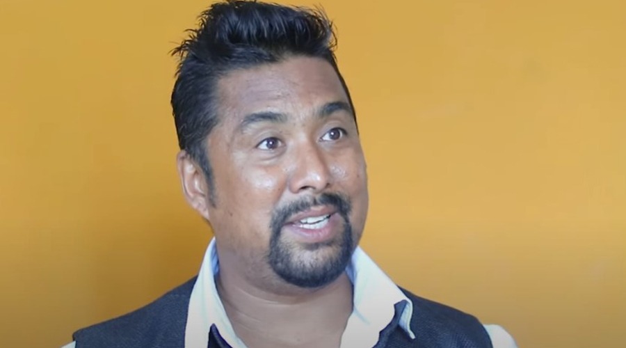 सुमन सायमी प्रचण्डको पार्टीमा सामाहित हुँदै