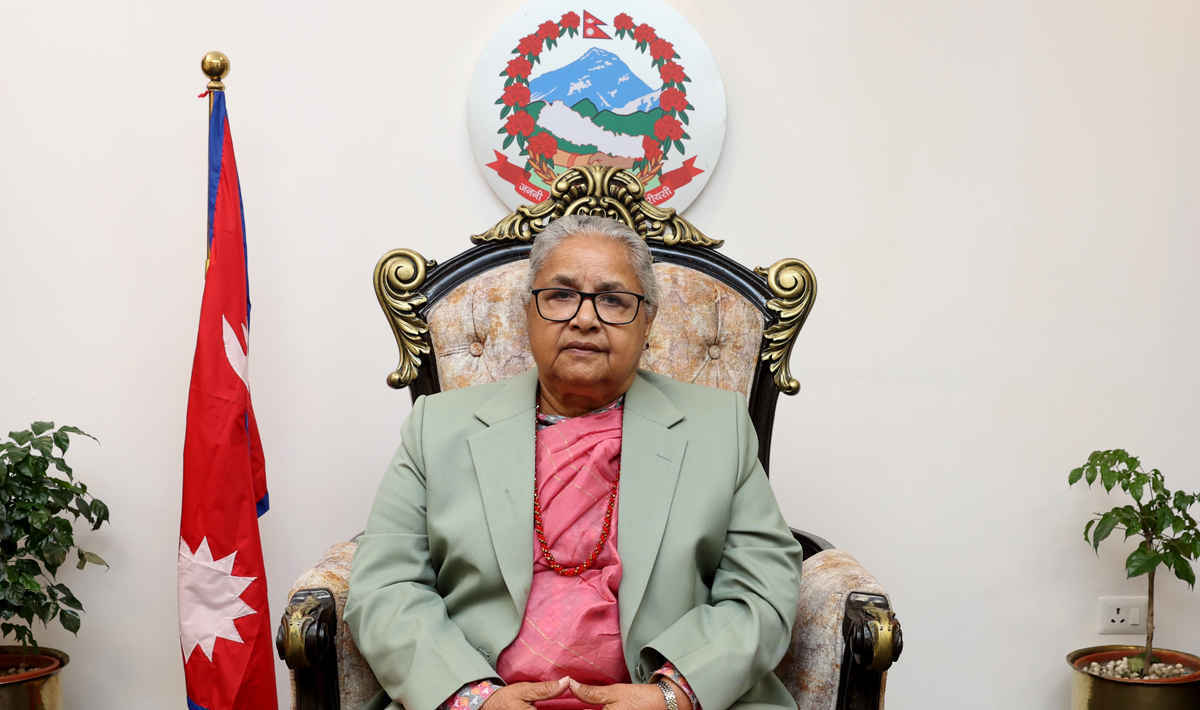 मतदातालाई प्रधानमन्त्रीको अपिल : काम छोडेर भए पनि भोट हाल्न जानूस् (सम्बोधनको पूर्णपाठ)