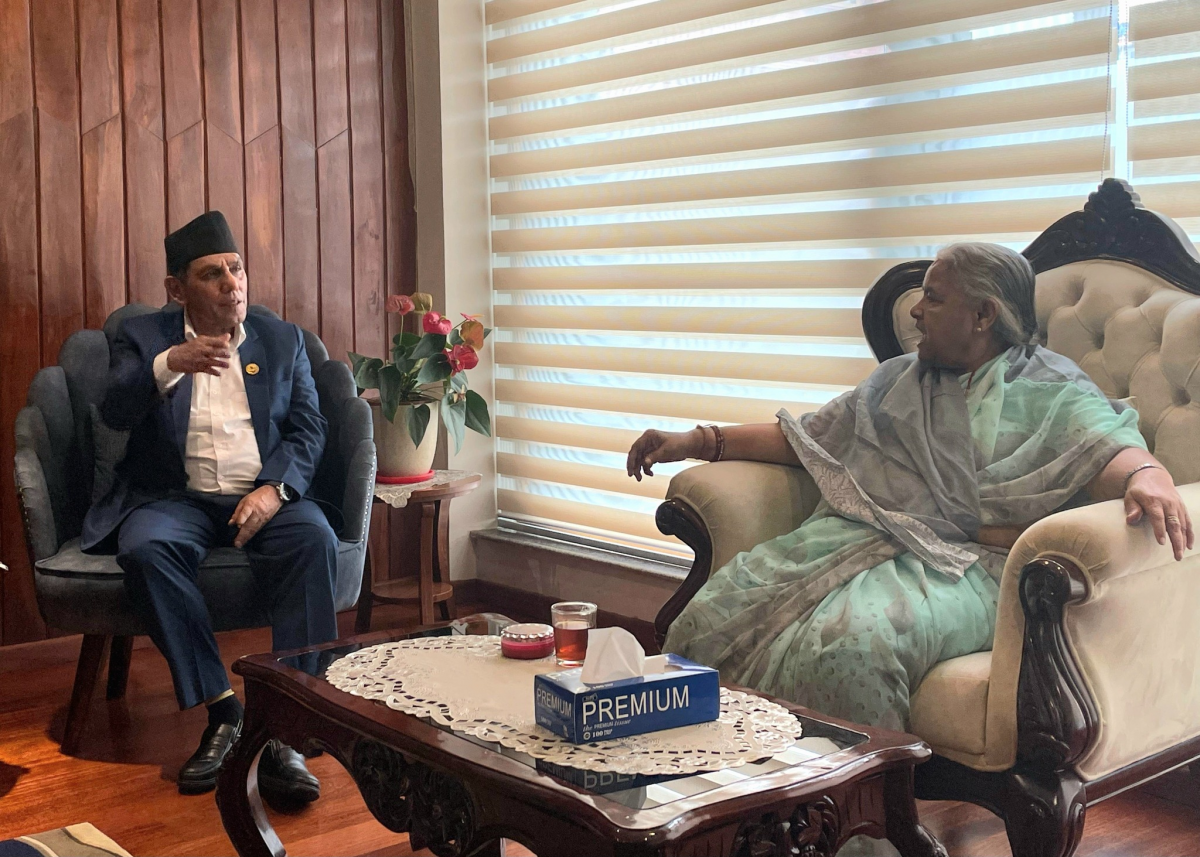 प्रधानमन्त्री कार्की र राष्ट्रियसभा अध्यक्ष दाहालबीच भेट