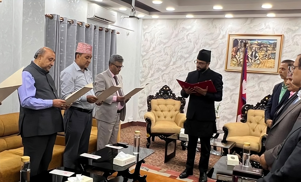 सात विश्वविद्यालयका नवनियुक्त उपकुलपतिहरूद्वारा पद तथा गोपनीयताको शपथ ग्रहण, व्यावसायिकता र पारदर्शितामा जोड