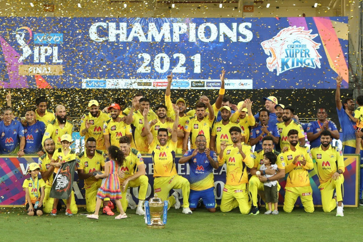 आईपीएलको उपाधि चेन्नईलाई, फाइनलमा कोलकाता २७ रनले पराजित